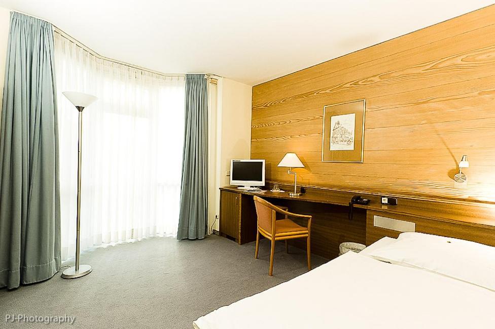 Hotel Alexander Koln Frechen Oda fotoğraf