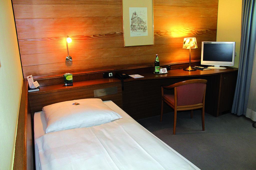 Hotel Alexander Koln Frechen Dış mekan fotoğraf