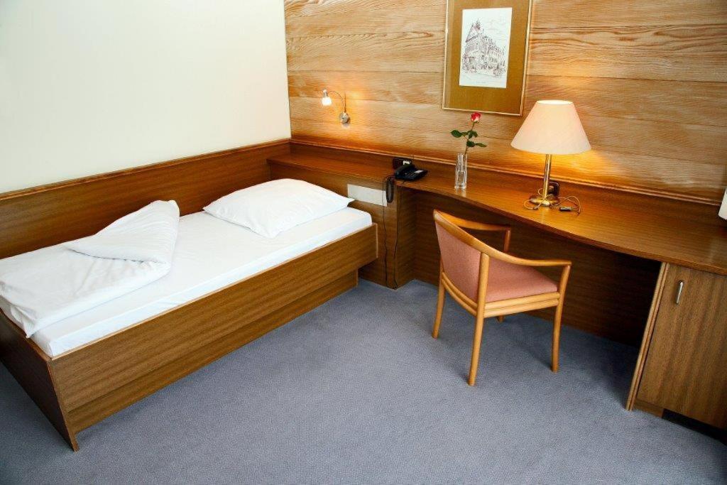 Hotel Alexander Koln Frechen Dış mekan fotoğraf